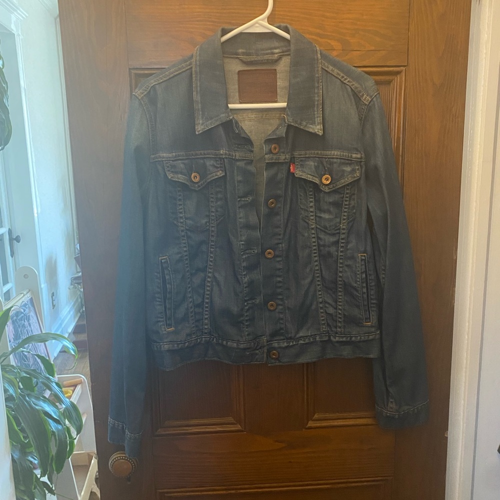 Levi Demin Jacket Fits like medium